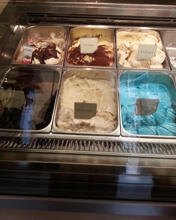 Eiscafe Dolomiti